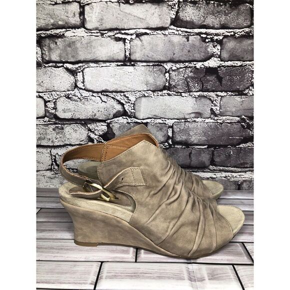 Earthies Earth Santo Taupe Suede Leather Peep Ankle Wedge Booties Women sz 10B - Picture 7 of 16
